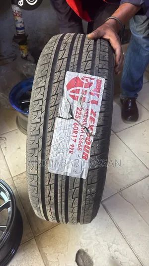 225/60r17 Zextour Tyre