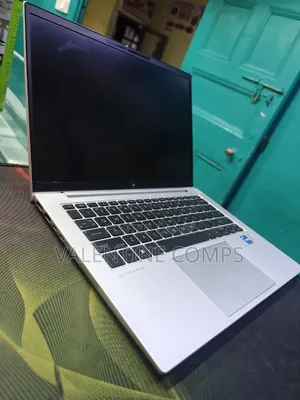 Laptop HP EliteBook 840 G9 16GB Intel Core i7 SSD 256GB
