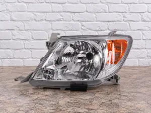 Casp Head Lamp / Light Toyota Hilux Vigo 2004/2005/2007/2008 Orange