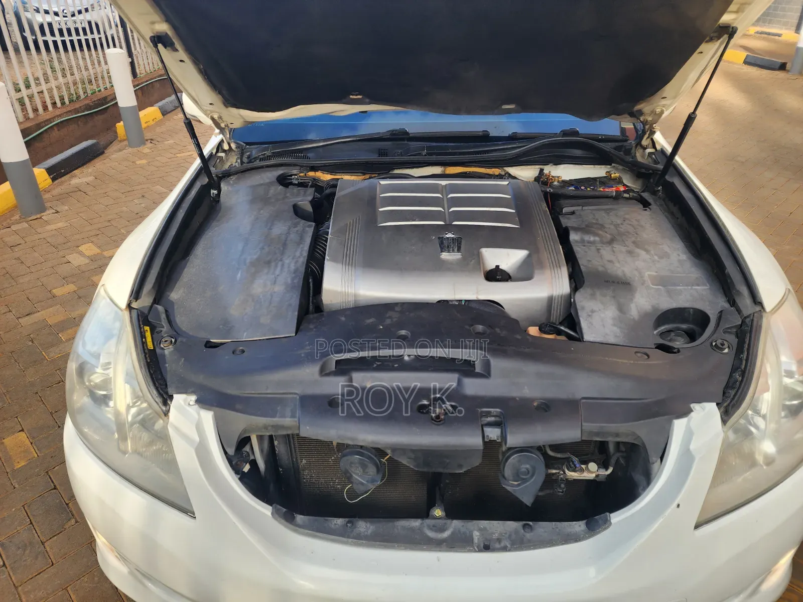 Toyota Crown 2009 White