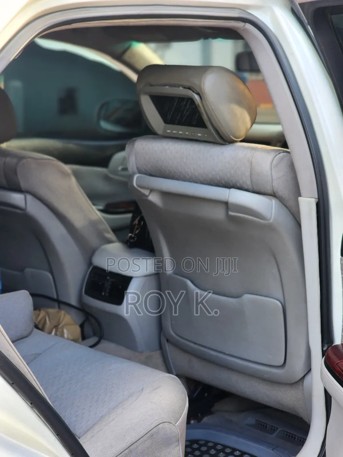 Toyota Crown 2009 White
