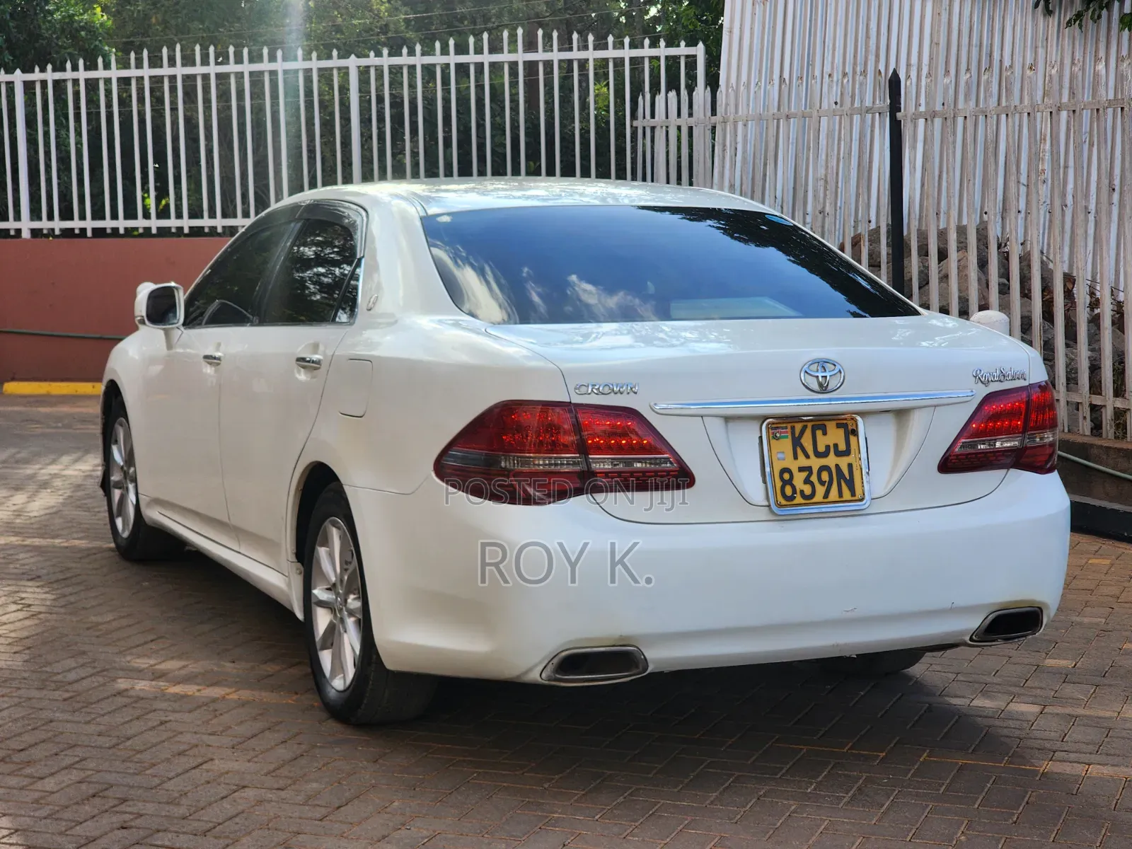 Toyota Crown 2009 White