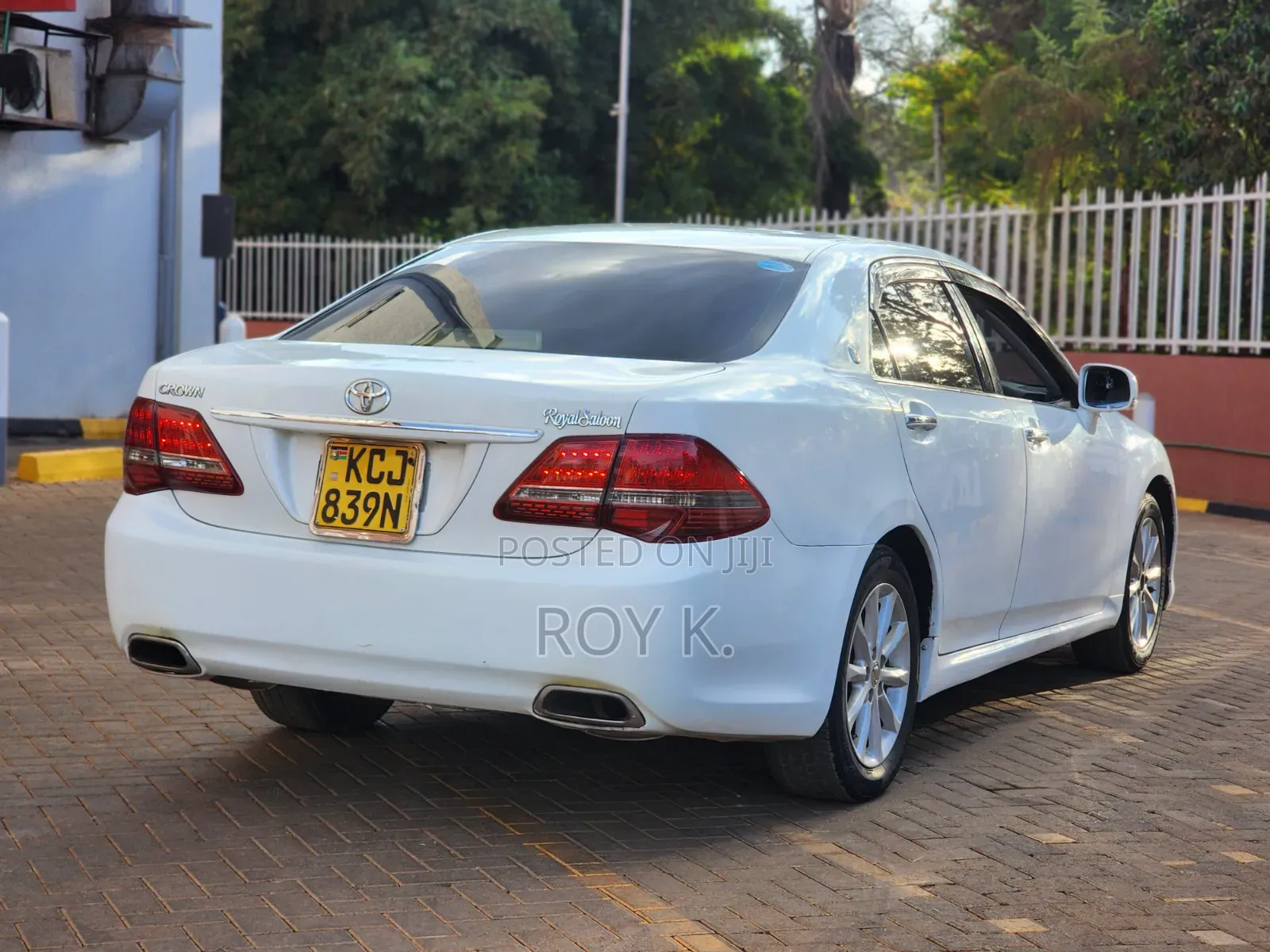 Toyota Crown 2009 White