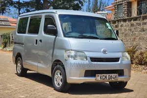 Toyota TownAce 2010 Silver