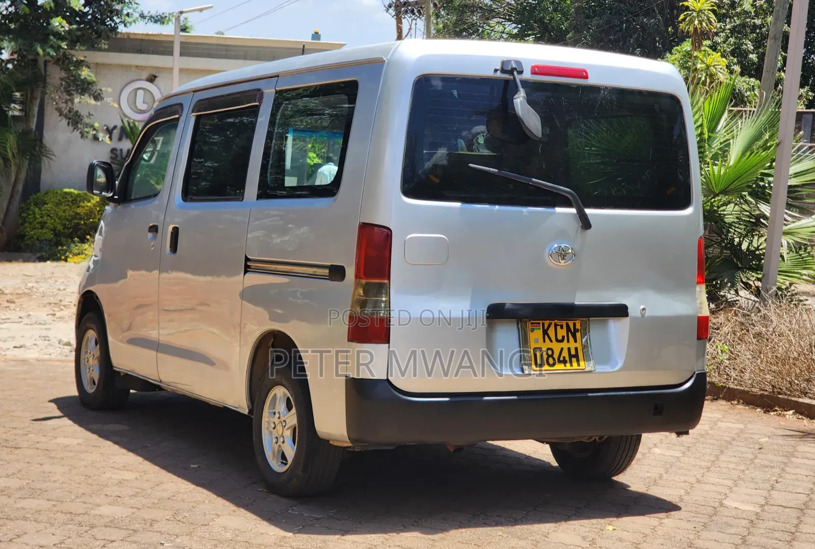 Toyota TownAce 2010 Silver