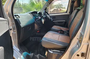 Toyota TownAce 2010 Silver
