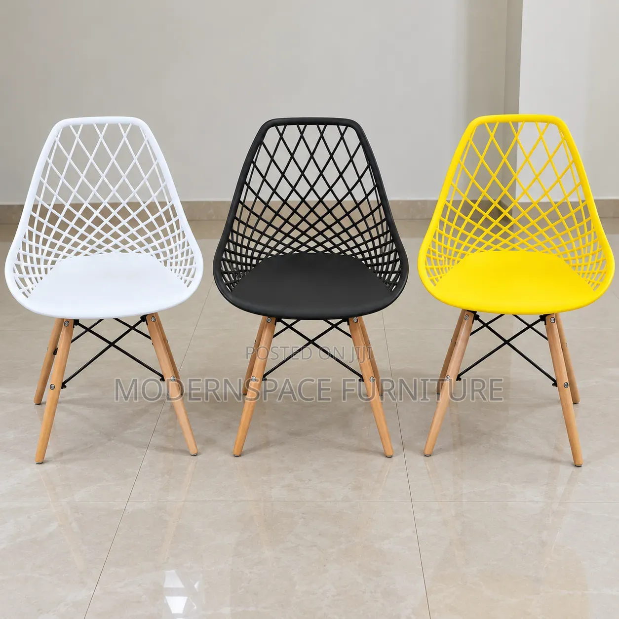 Modern Plastic Dining Chairs With Wooden Legs