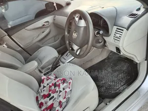 Toyota Axio 2010 Silver