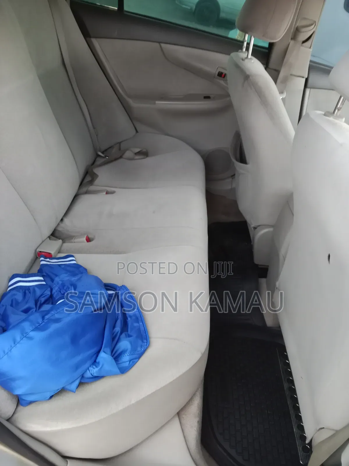 Toyota Axio 2010 Silver
