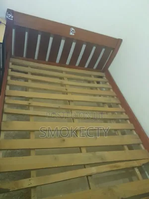 5 by 6 Mahogany Bed