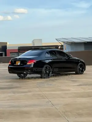 Mercedes-Benz E200 2017 Black