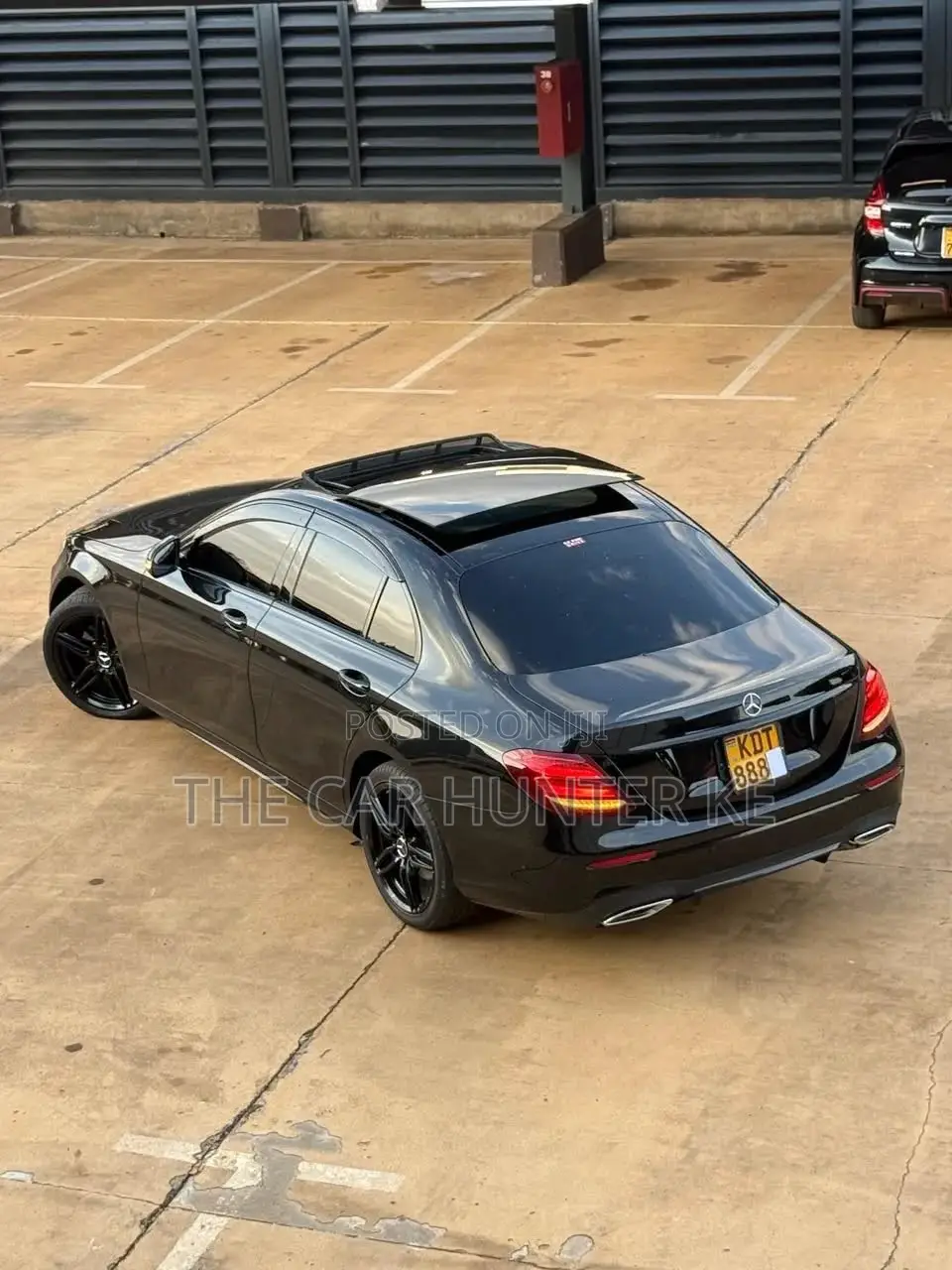 Mercedes-Benz E200 2017 Black