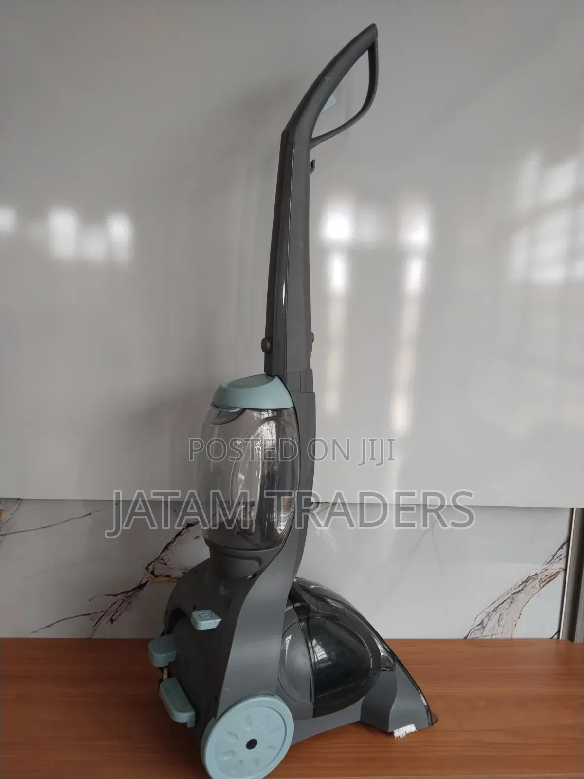High Quality Ex UK Carpet Cleaner