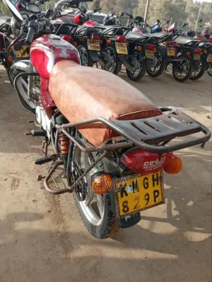 Bajaj Boxer 100 2023 Red