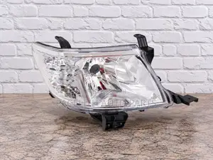 Head Lamp / Light Toyota Hilux Vigo Pickup 2011/2012/2013/2014