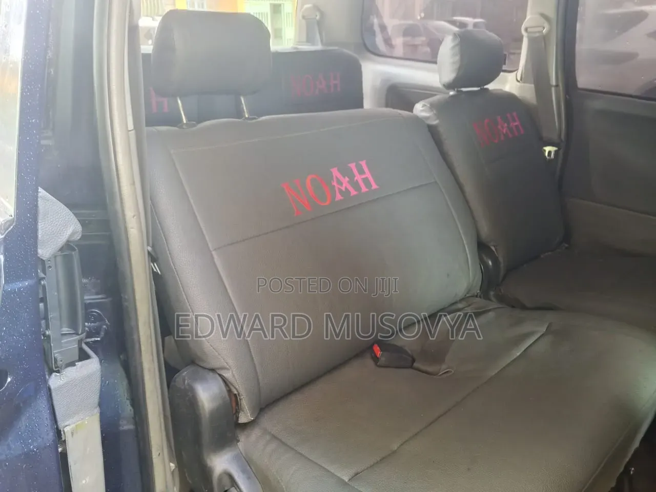 Toyota Noah 2002 Blue