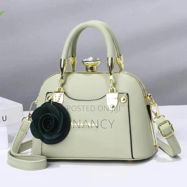 Classy Handbag - thumbnail 6