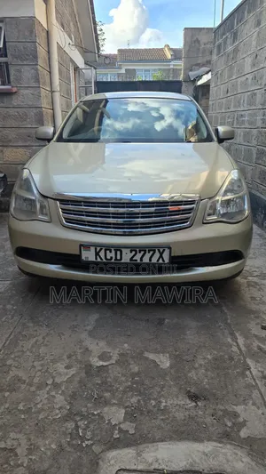 Nissan Bluebird 2008 Gold