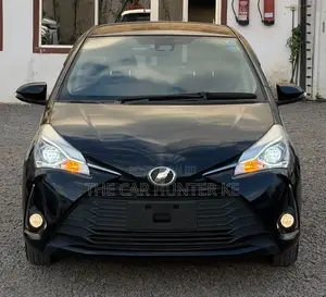 Toyota Vitz 1.0 FWD 5dr 2019 Black