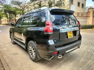 Toyota Land Cruiser Prado 2018 Black