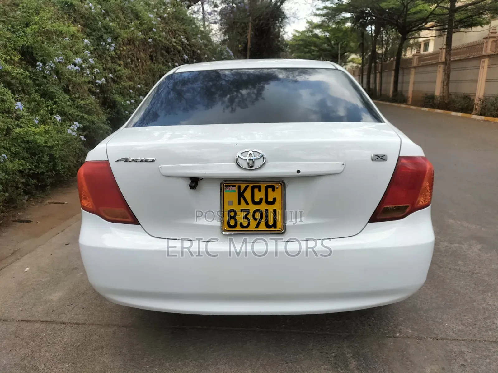 Toyota Axio 2009 White