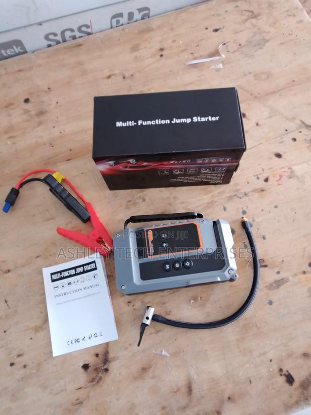 Heavy-Duty Digital Jump Starter – Powerful Vehicle Support - main view