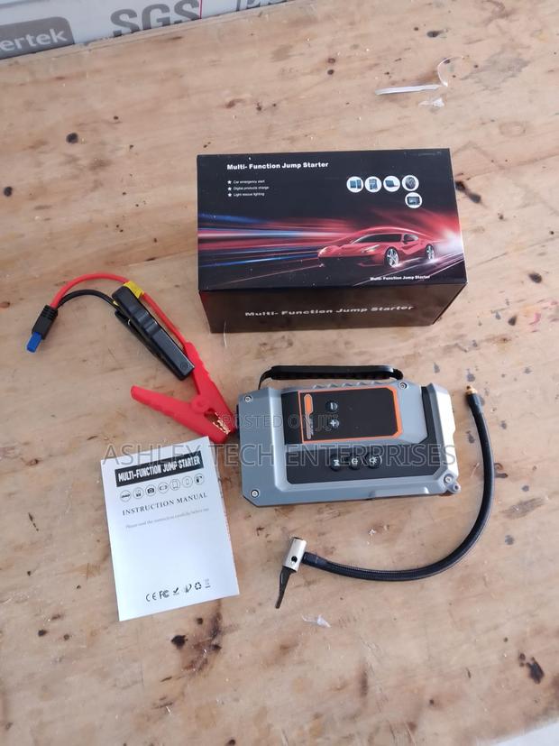 Heavy-Duty Digital Jump Starter – Powerful Vehicle Support - thumbnail 2