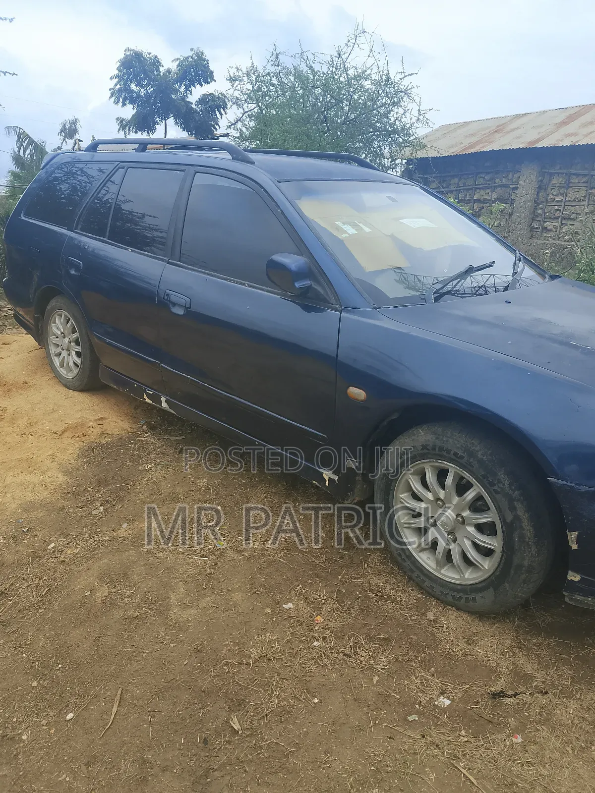 Mitsubishi Legnam 2000 Blue
