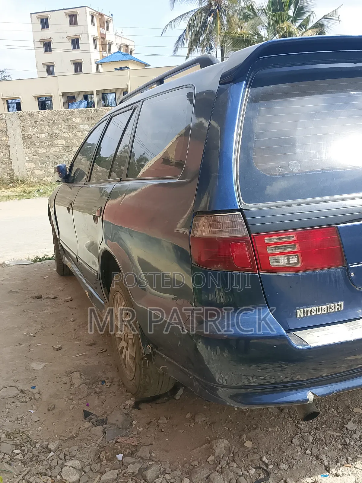 Mitsubishi Legnam 2000 Blue