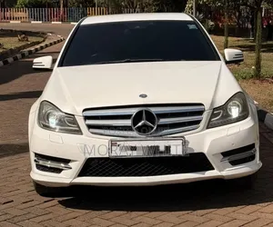 Mercedes-Benz C200 2012 White