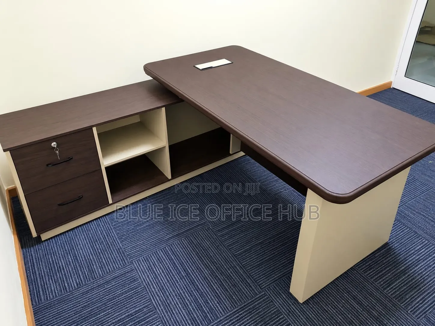 Modern Office Desk With Drawers – Executive Office Table