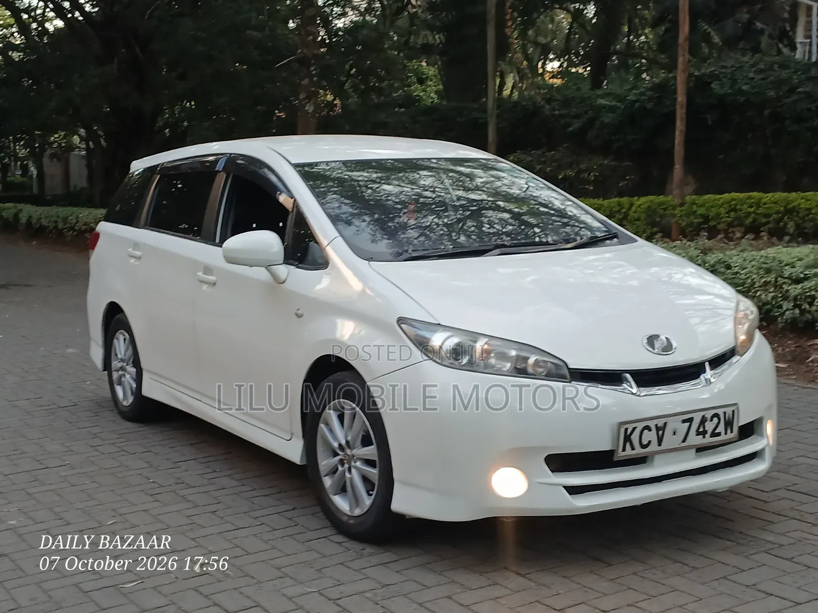 Toyota Wish 2012 White