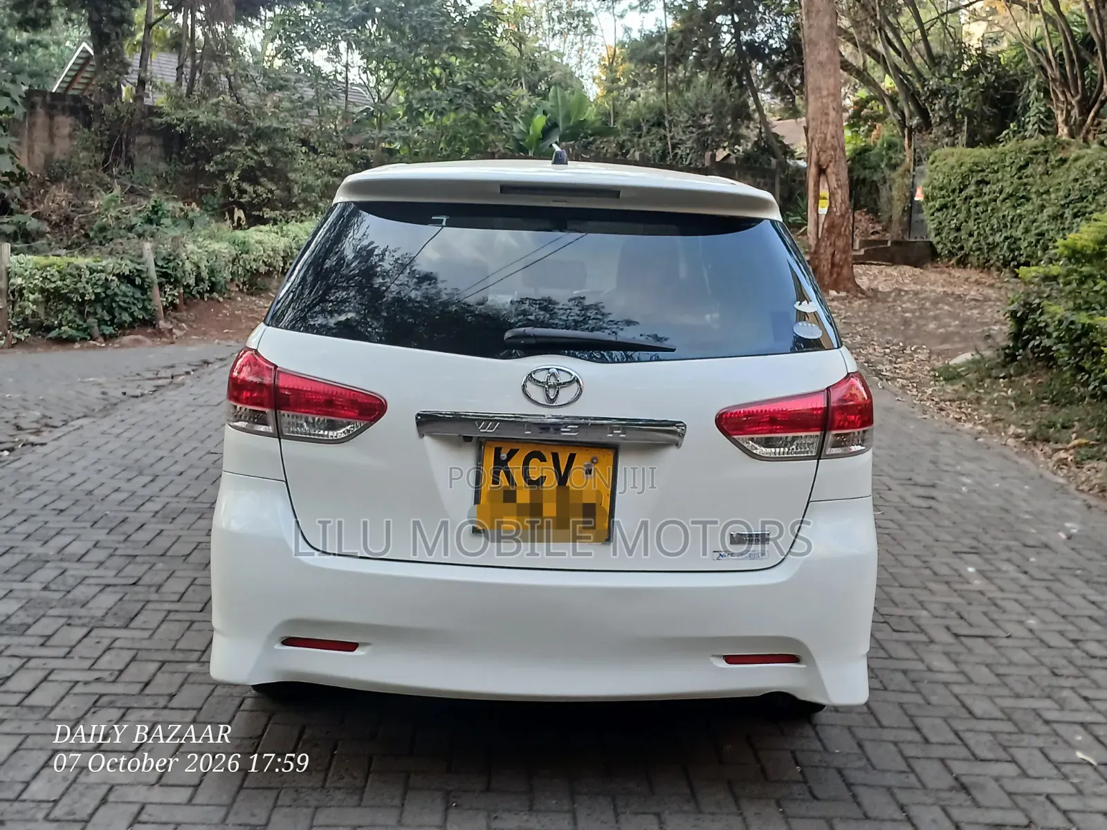 Toyota Wish 2012 White