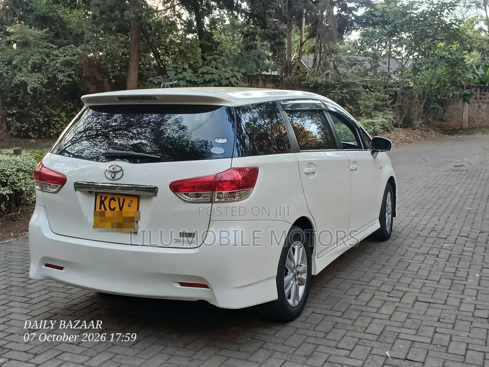 Toyota Wish 2012 White