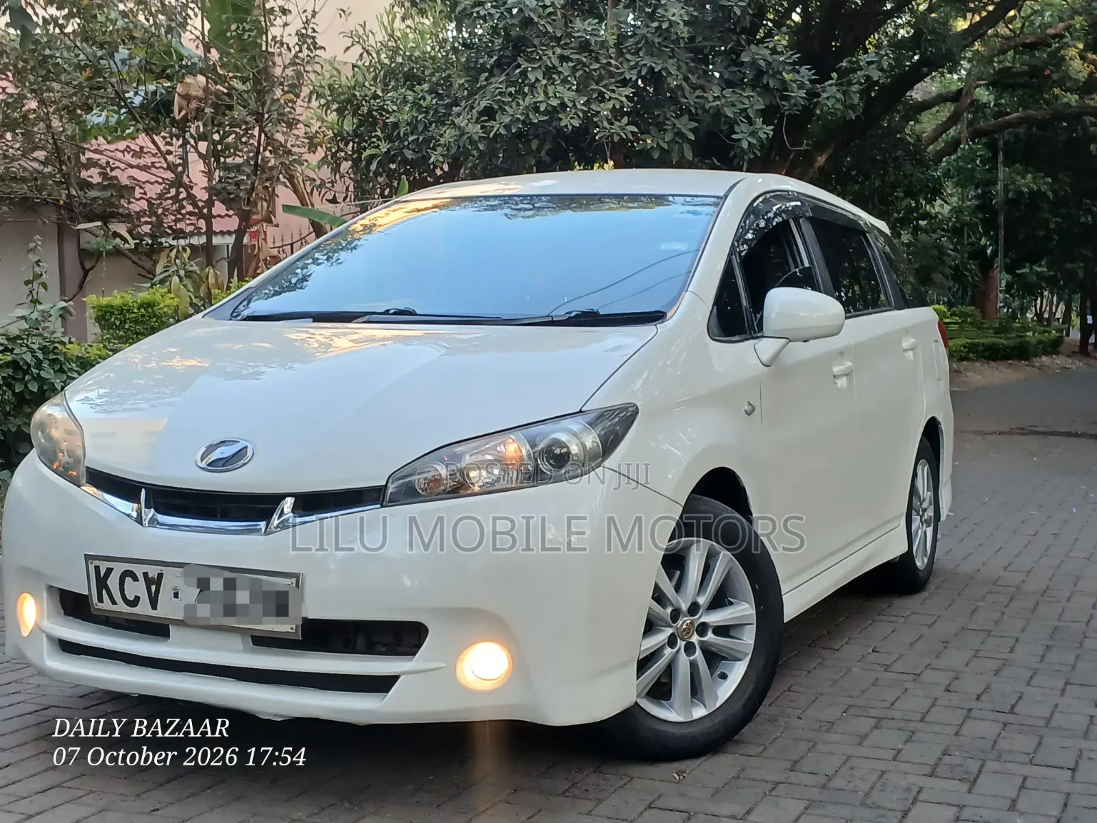 Toyota Wish 2012 White