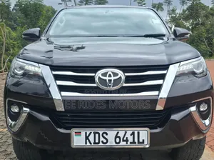 Toyota Fortuner 2018 Matt Black