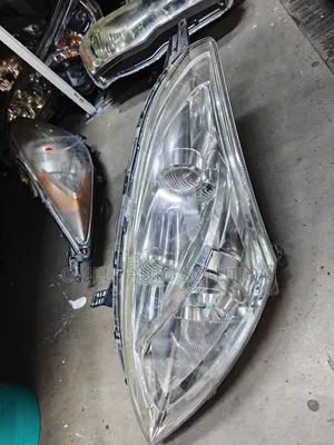 Suzuki Swift 2015 Headlight Clear Xenon