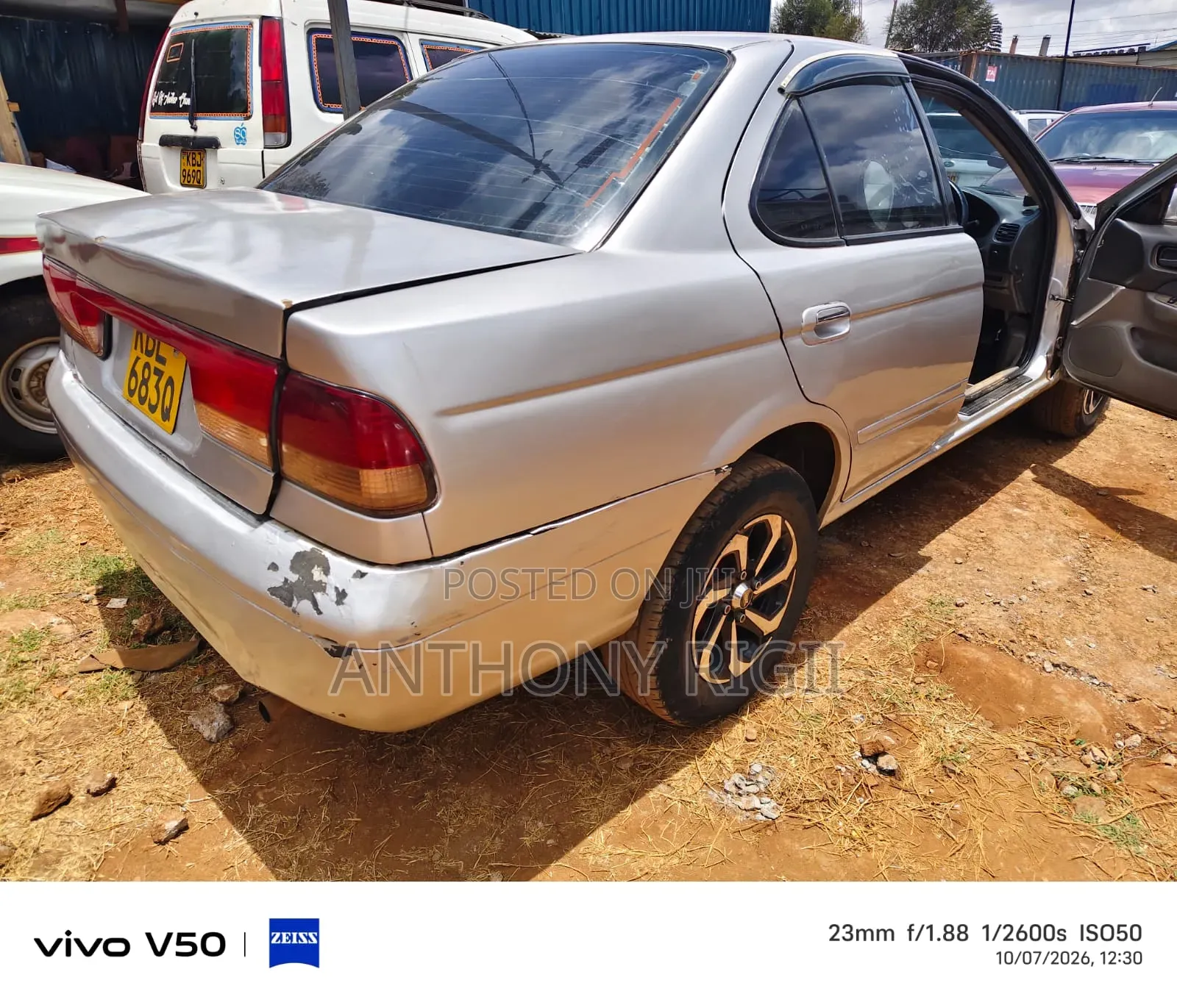 Nissan Sunny 2004 Silver