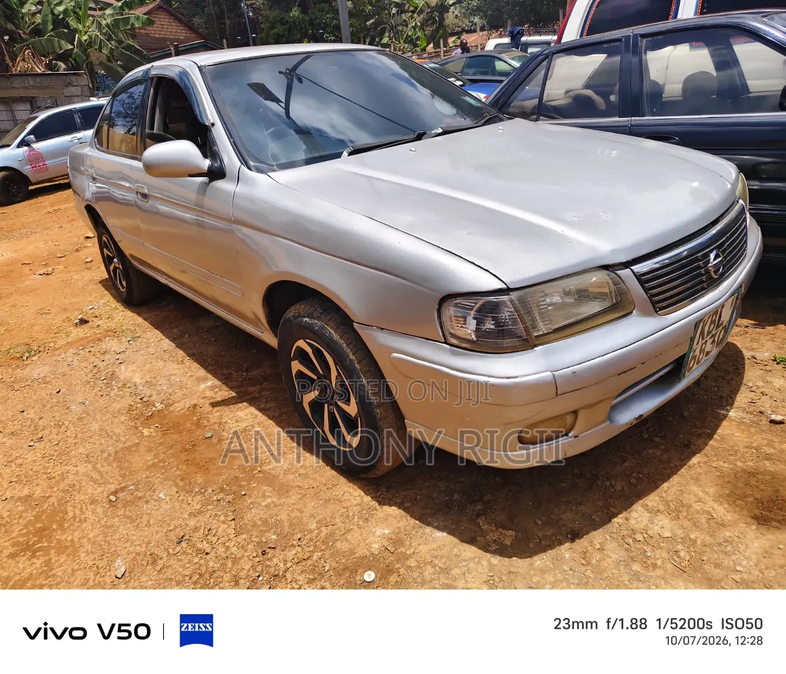 Nissan Sunny 2004 Silver