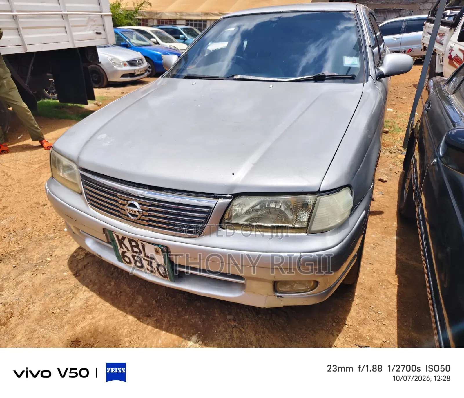 Nissan Sunny 2004 Silver
