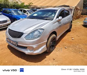 Toyota Caldina 2004 Silver