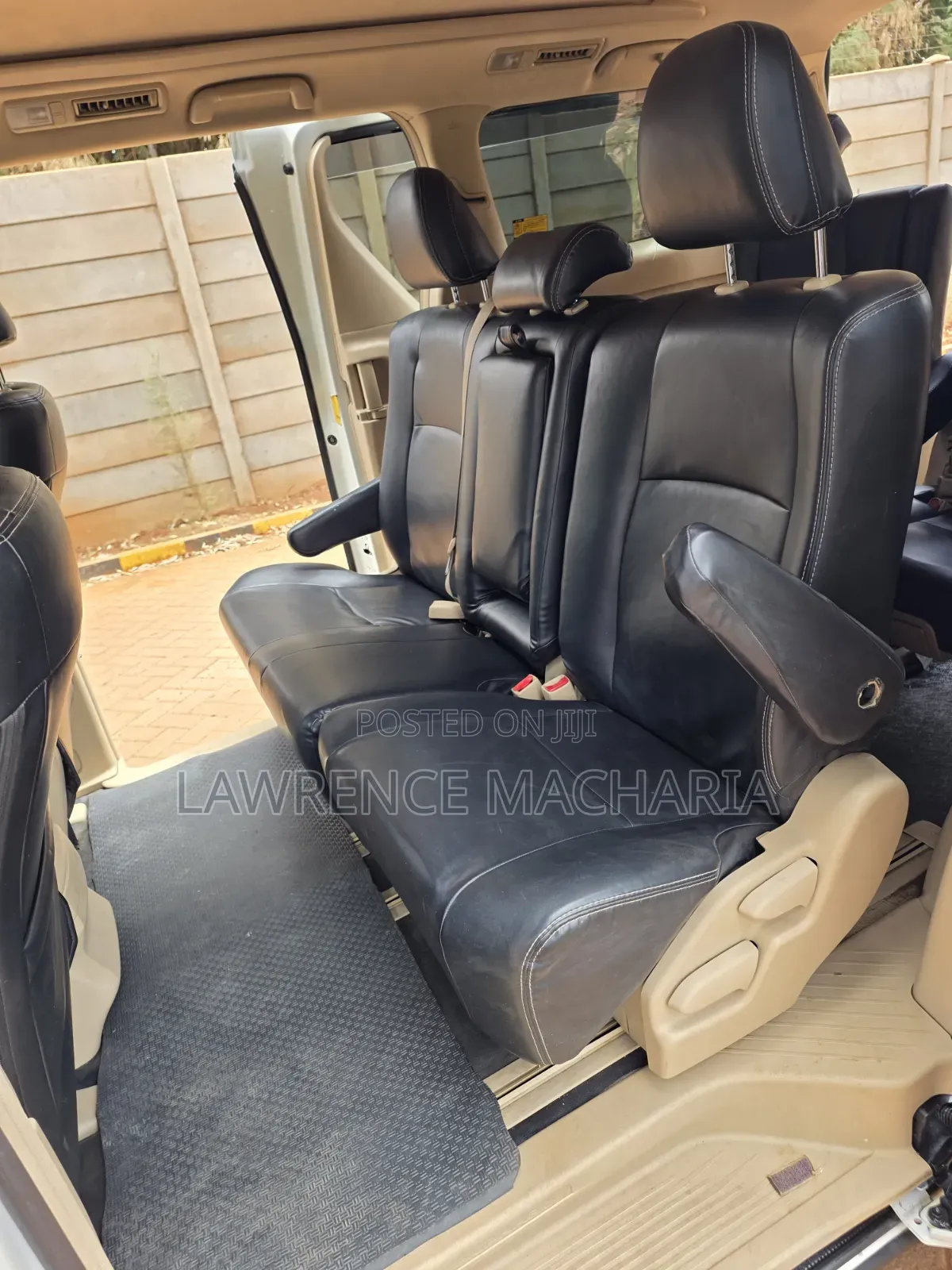 Toyota Alphard 2010 White