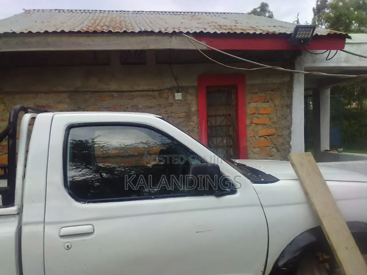 Nissan NP300 2009 White