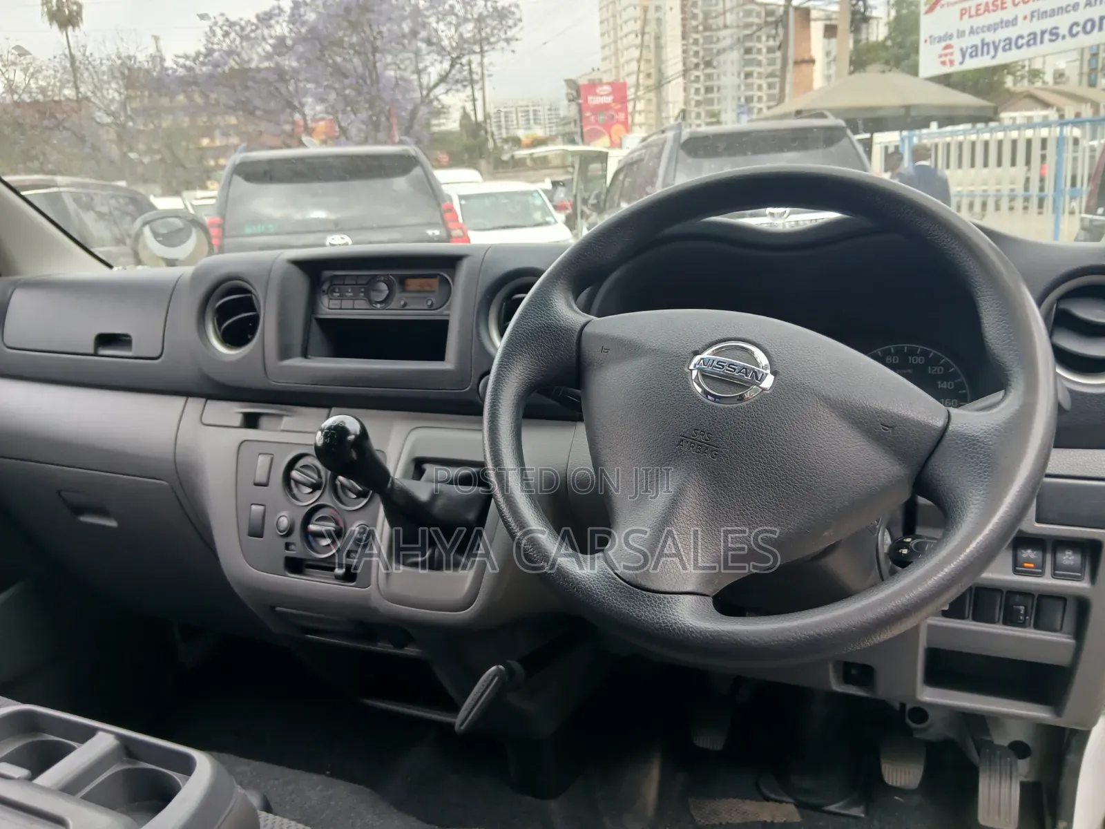 Nissan Caravan (Urvan) 2019 White
