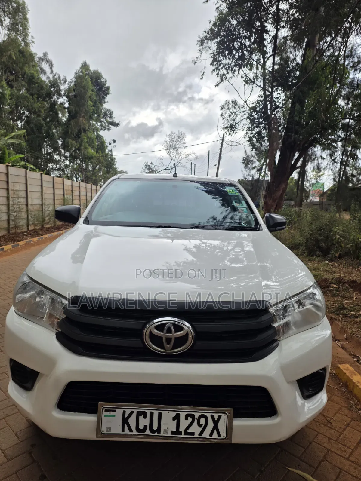 Toyota Hilux 2019 White
