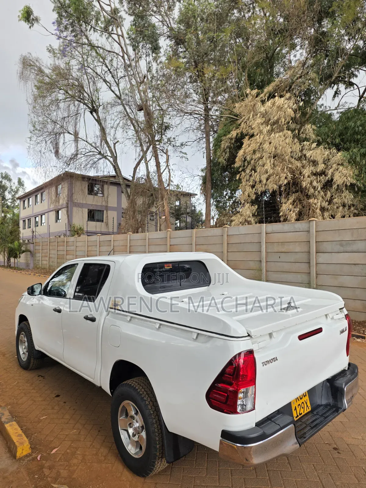 Toyota Hilux 2019 White