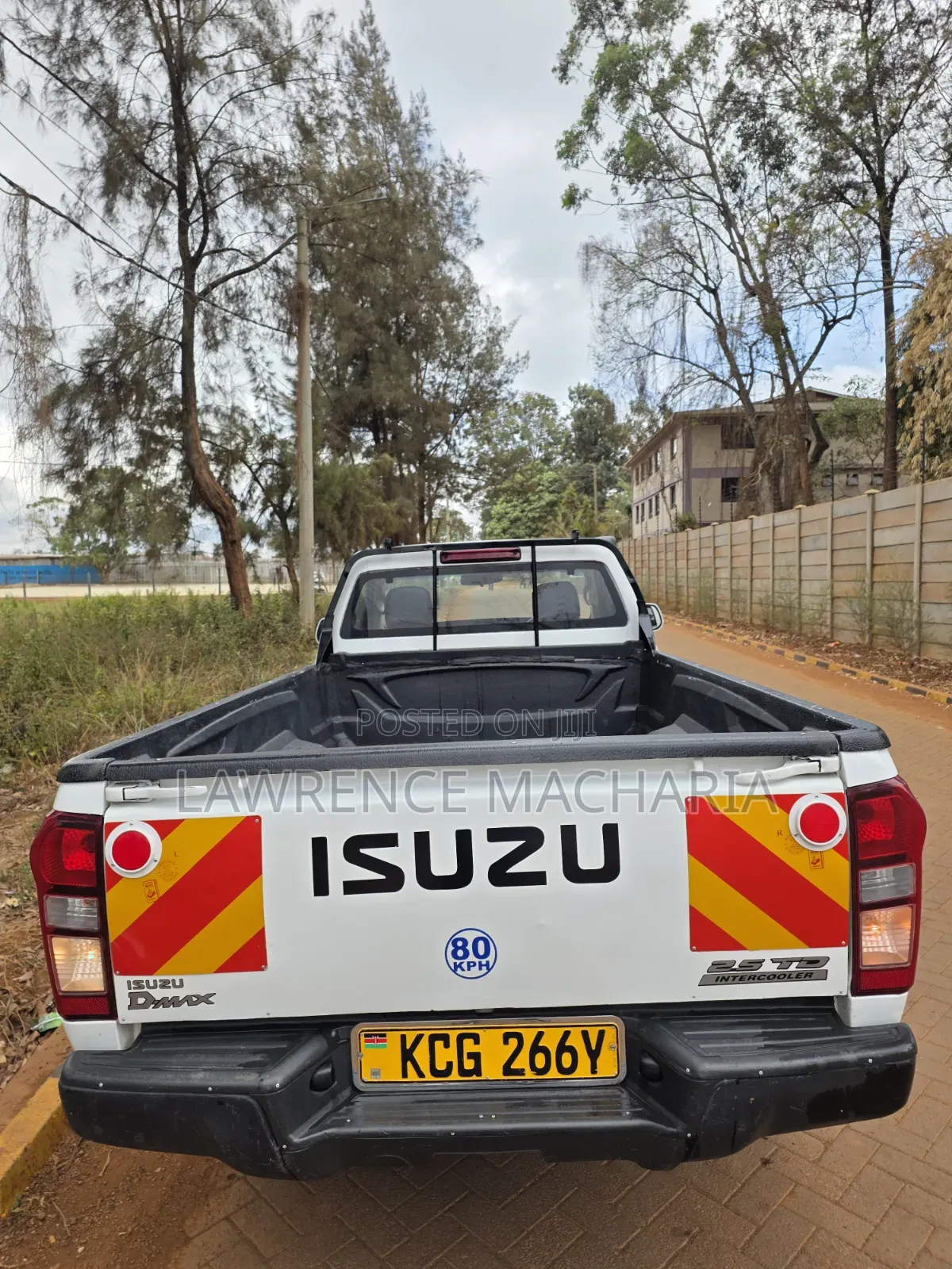 Isuzu D-MAX 2015 White
