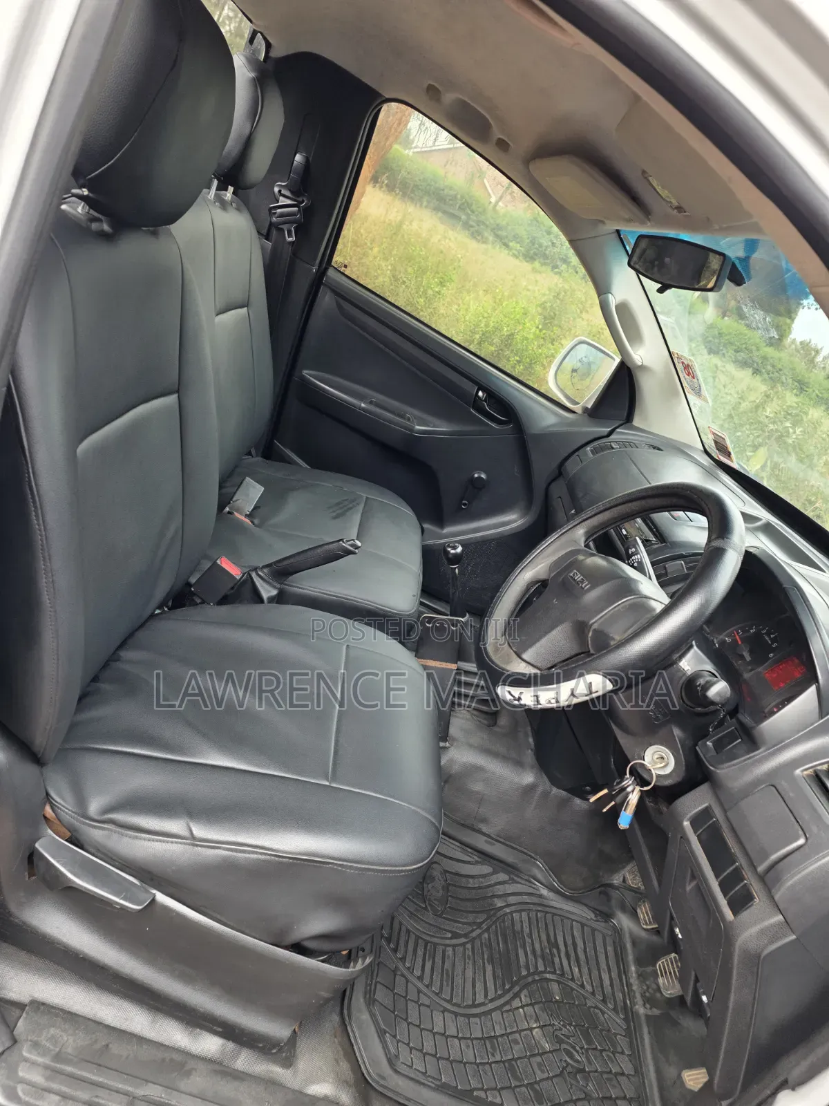 Isuzu D-MAX 2015 White