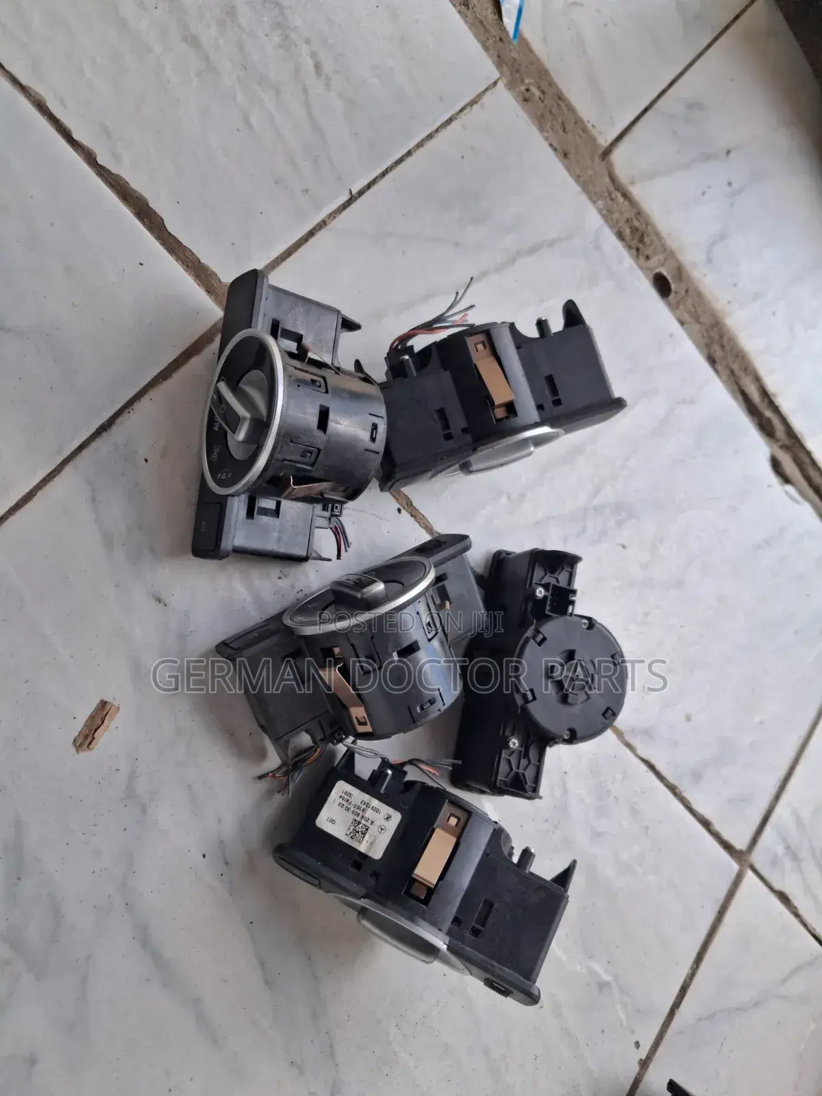 W204 Headlight Switch