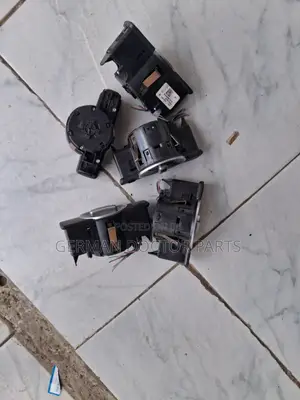W204 Headlight Switch